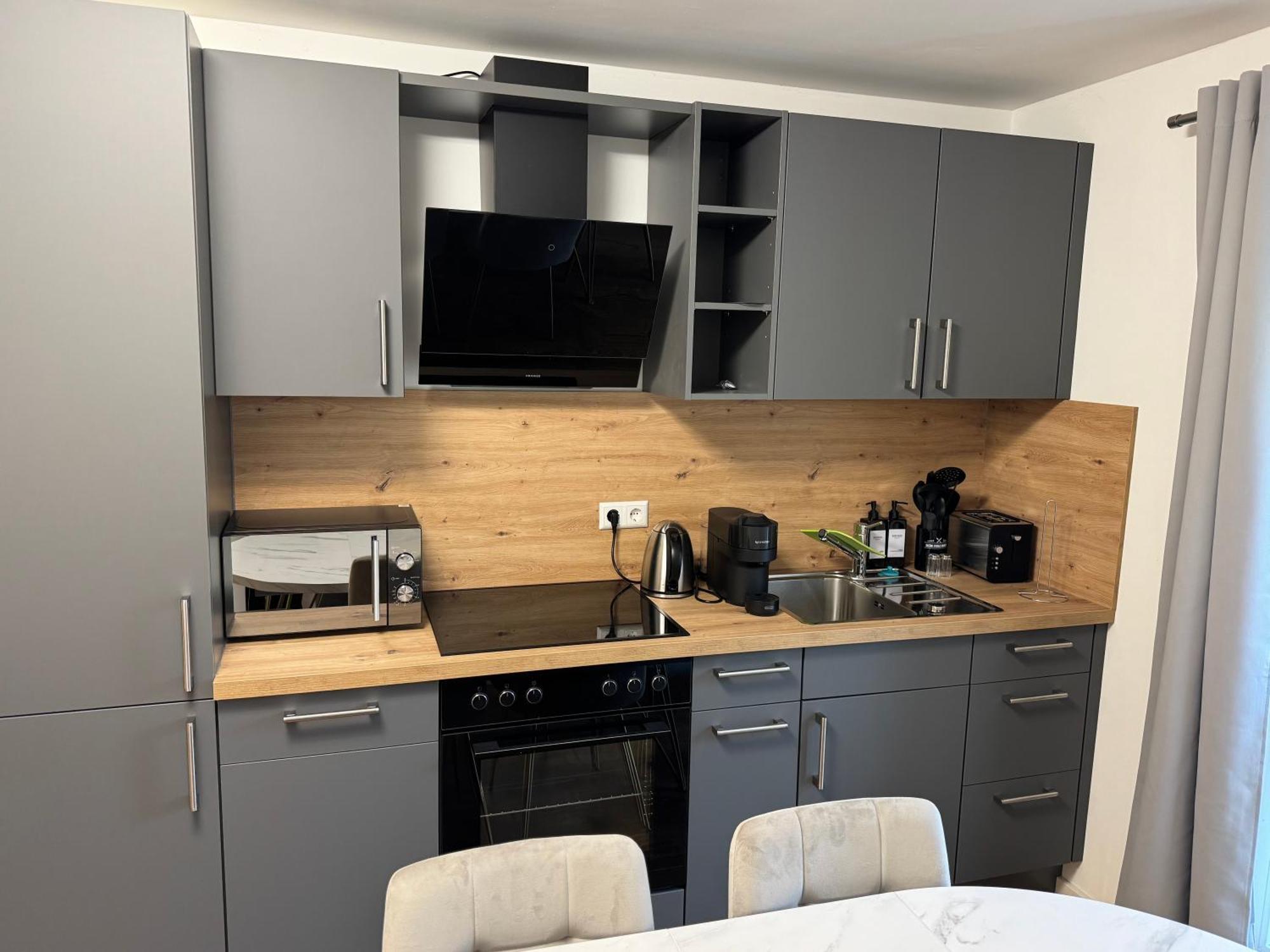 Prestige Apartments - Urban Lofts ロイトリンゲン エクステリア 写真