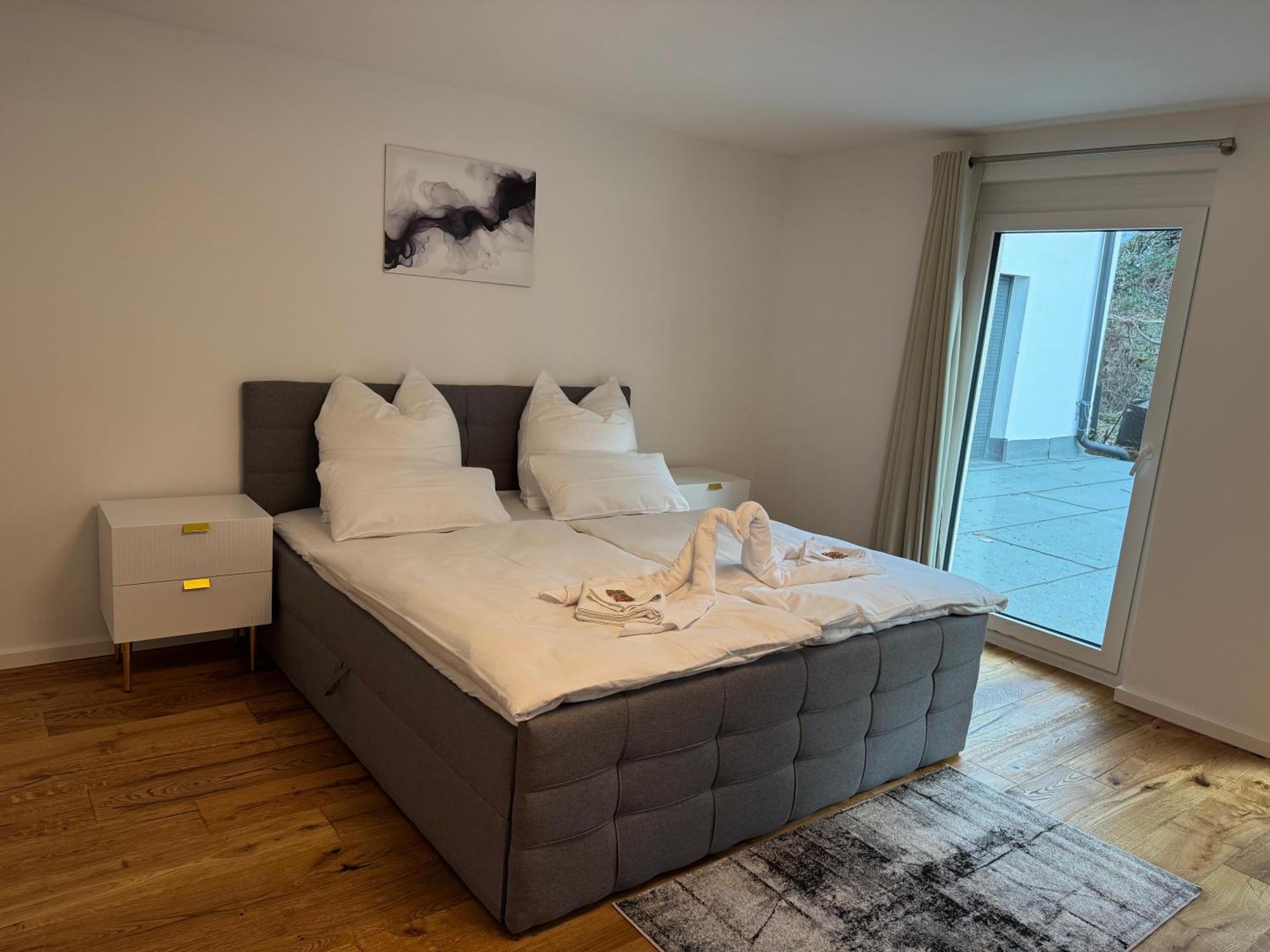 Prestige Apartments - Urban Lofts ロイトリンゲン エクステリア 写真