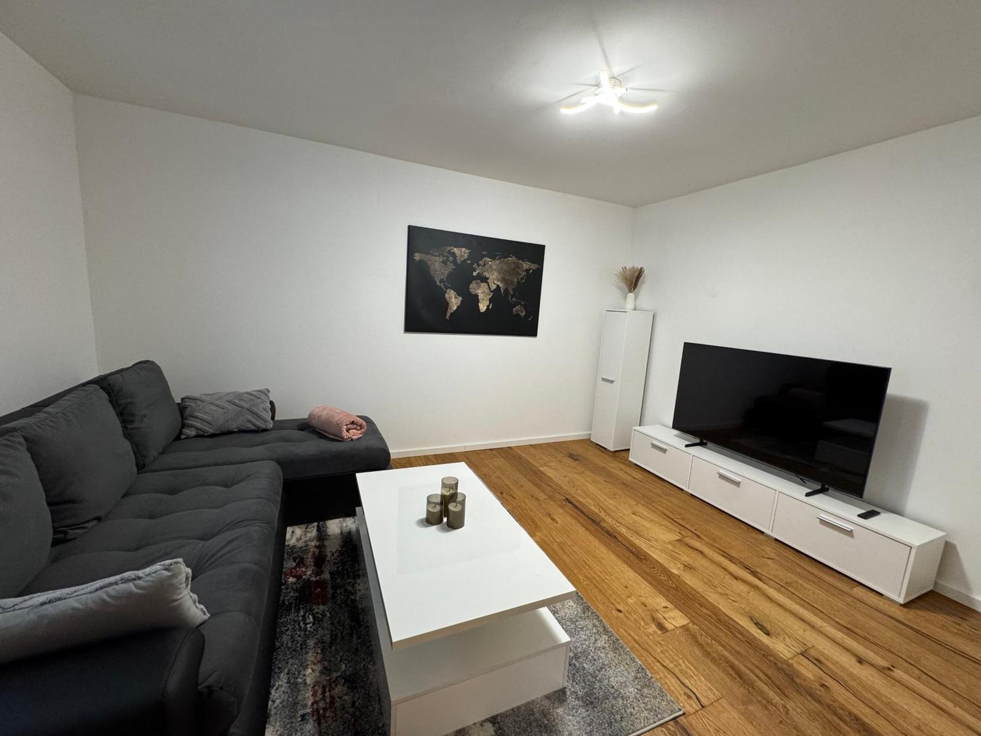 Prestige Apartments - Urban Lofts ロイトリンゲン エクステリア 写真