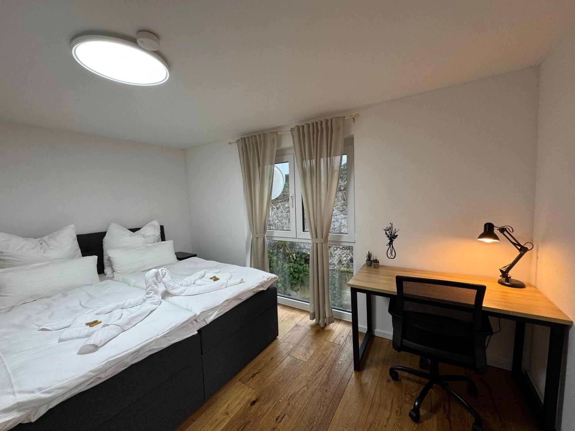 Prestige Apartments - Urban Lofts ロイトリンゲン エクステリア 写真