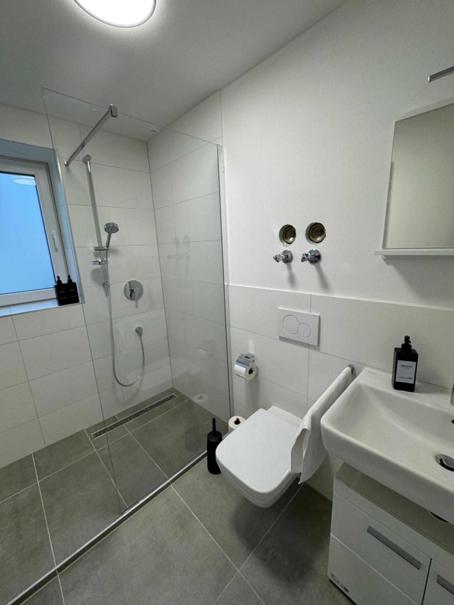Prestige Apartments - Urban Lofts ロイトリンゲン エクステリア 写真