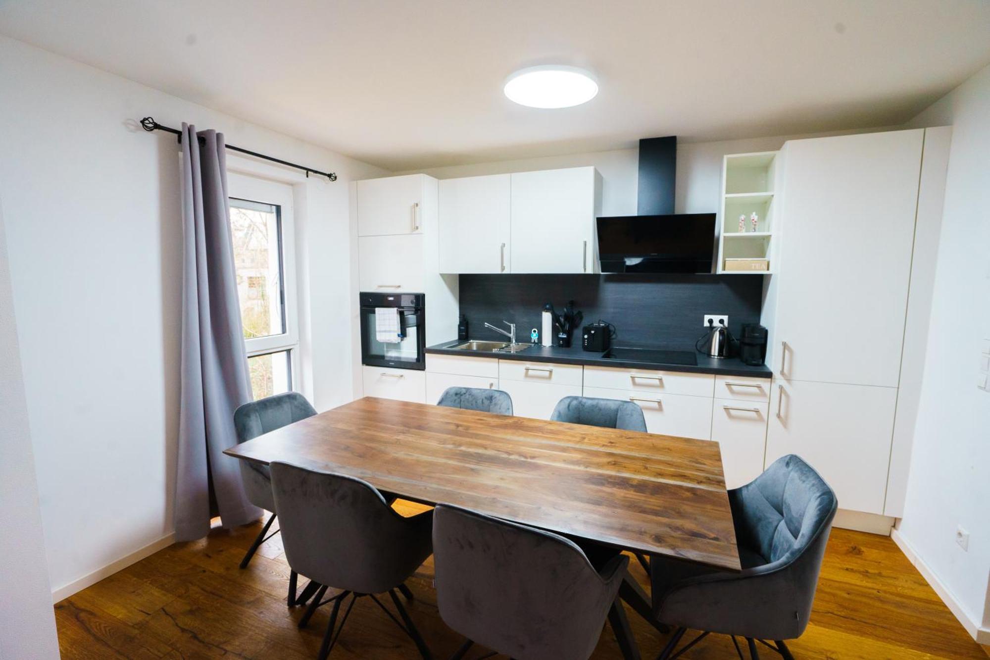 Prestige Apartments - Urban Lofts ロイトリンゲン エクステリア 写真