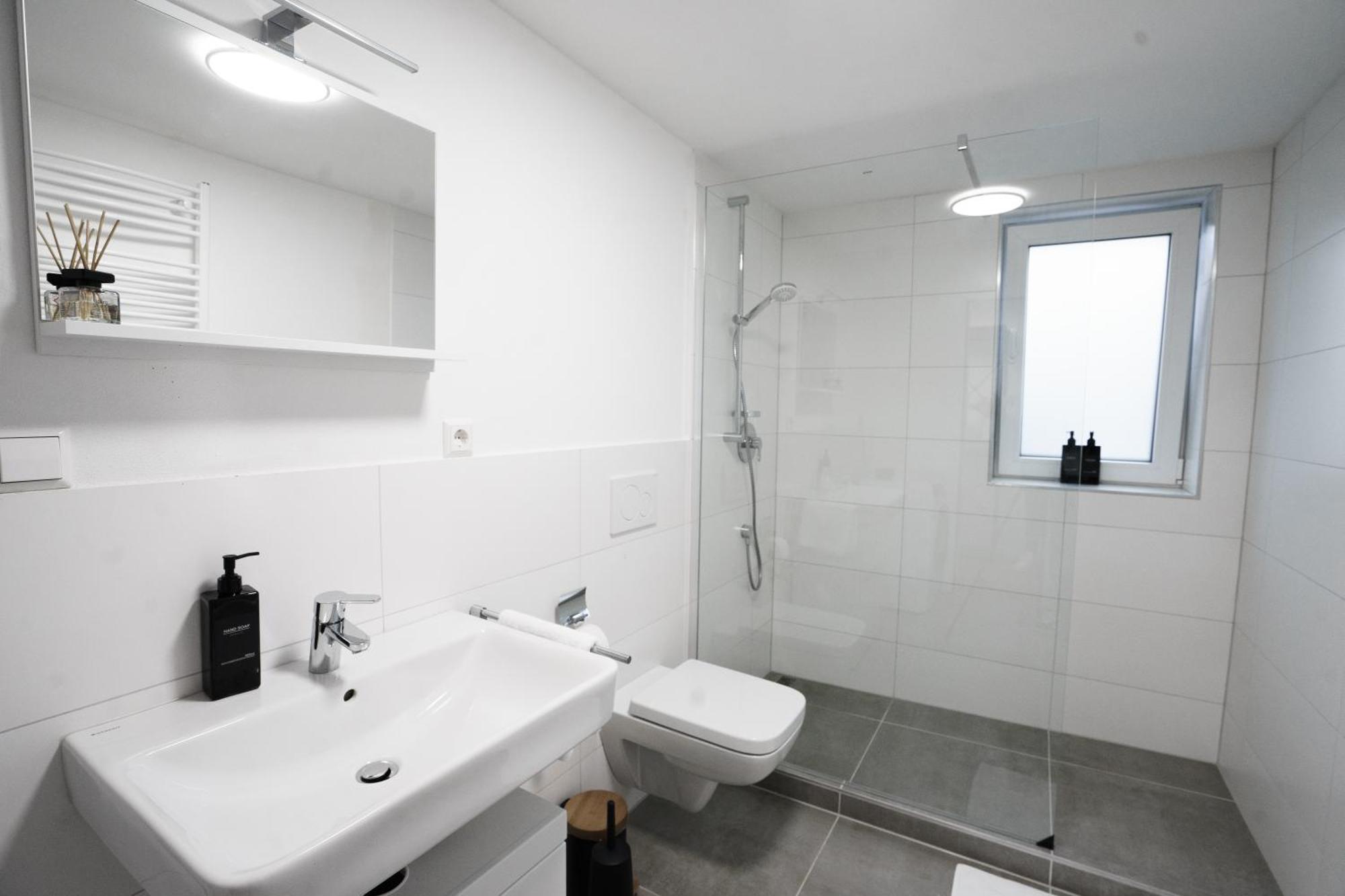Prestige Apartments - Urban Lofts ロイトリンゲン エクステリア 写真