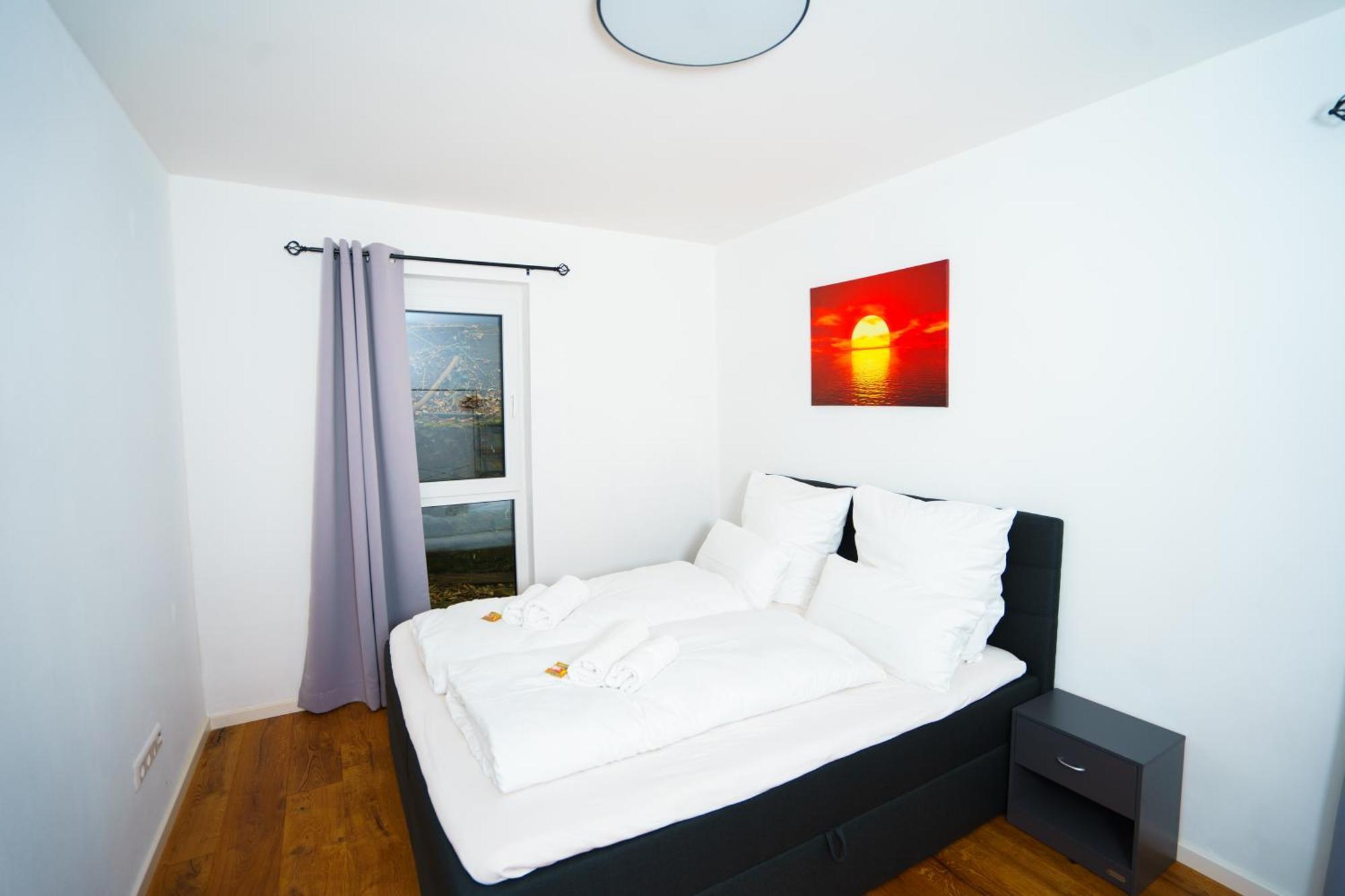 Prestige Apartments - Urban Lofts ロイトリンゲン エクステリア 写真