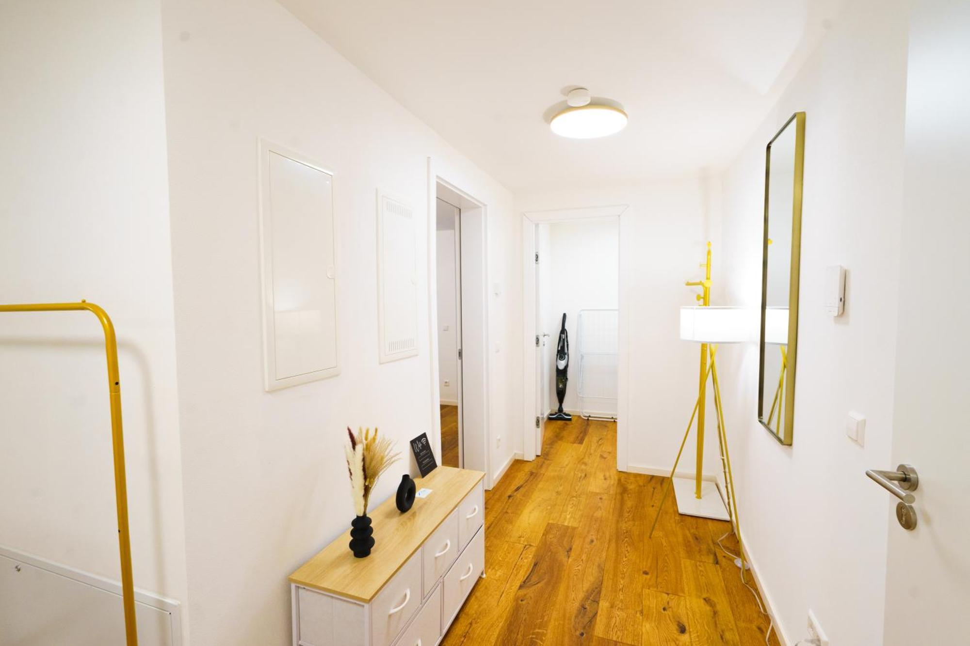 Prestige Apartments - Urban Lofts ロイトリンゲン エクステリア 写真